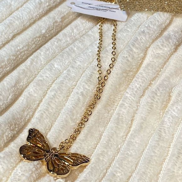 NWT 🦋 HIGH POLISHED GOLD METAL BUTTERFLY LYRIC NECKLACE DAINTY - Picture 7 of 11